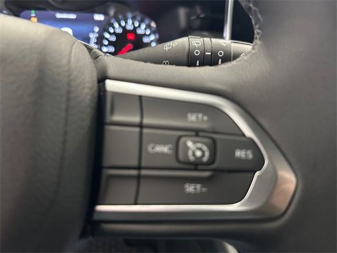 New 2026 Jeep Compass Latitude image 24