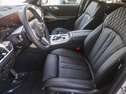 New 2026 BMW X7 M60i w/ Executive Package AWD/4WD image 14