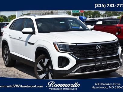 Certified 2024 Volkswagen Atlas Cross Sport SE w/ Panoramic Sunroof Package