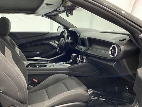 Used 2023 Chevrolet Camaro LT image 17