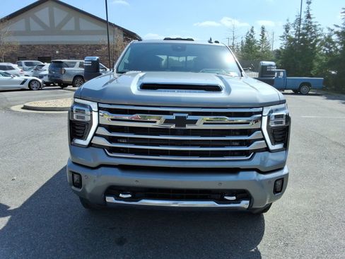 New 2026 Chevrolet Silverado 3500 High Country w/ High Country Premium Package AWD/4WD image 2
