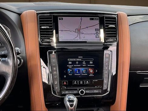 Used 2021 INFINITI QX80 Sensory w/ All-Season Package image 6