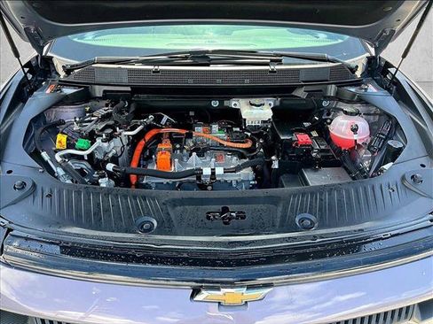 Certified 2024 Chevrolet Equinox EV LT w/ Active Safety Package 3 FWD image 11