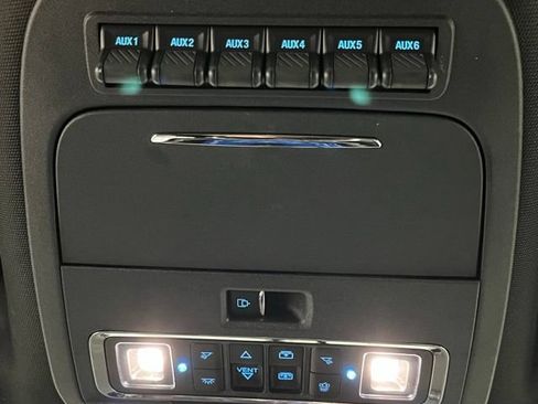 Used 2023 Ford F350 Platinum AWD/4WD image 41