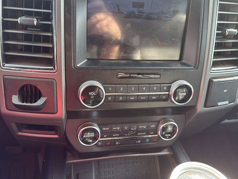 Used 2020 Ford Expedition Max XLT w/ Equipment Group 202A AWD/4WD image 7