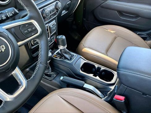 Used 2022 Jeep Wrangler Unlimited Sahara w/ LED Lighting Group image 18