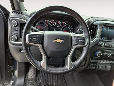 Used 2021 Chevrolet Silverado 1500 LT AWD/4WD image 13