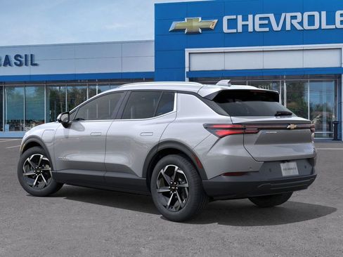 New 2026 Chevrolet Equinox EV LT FWD image 3