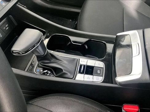 Certified 2026 Hyundai Tucson SE FWD image 17