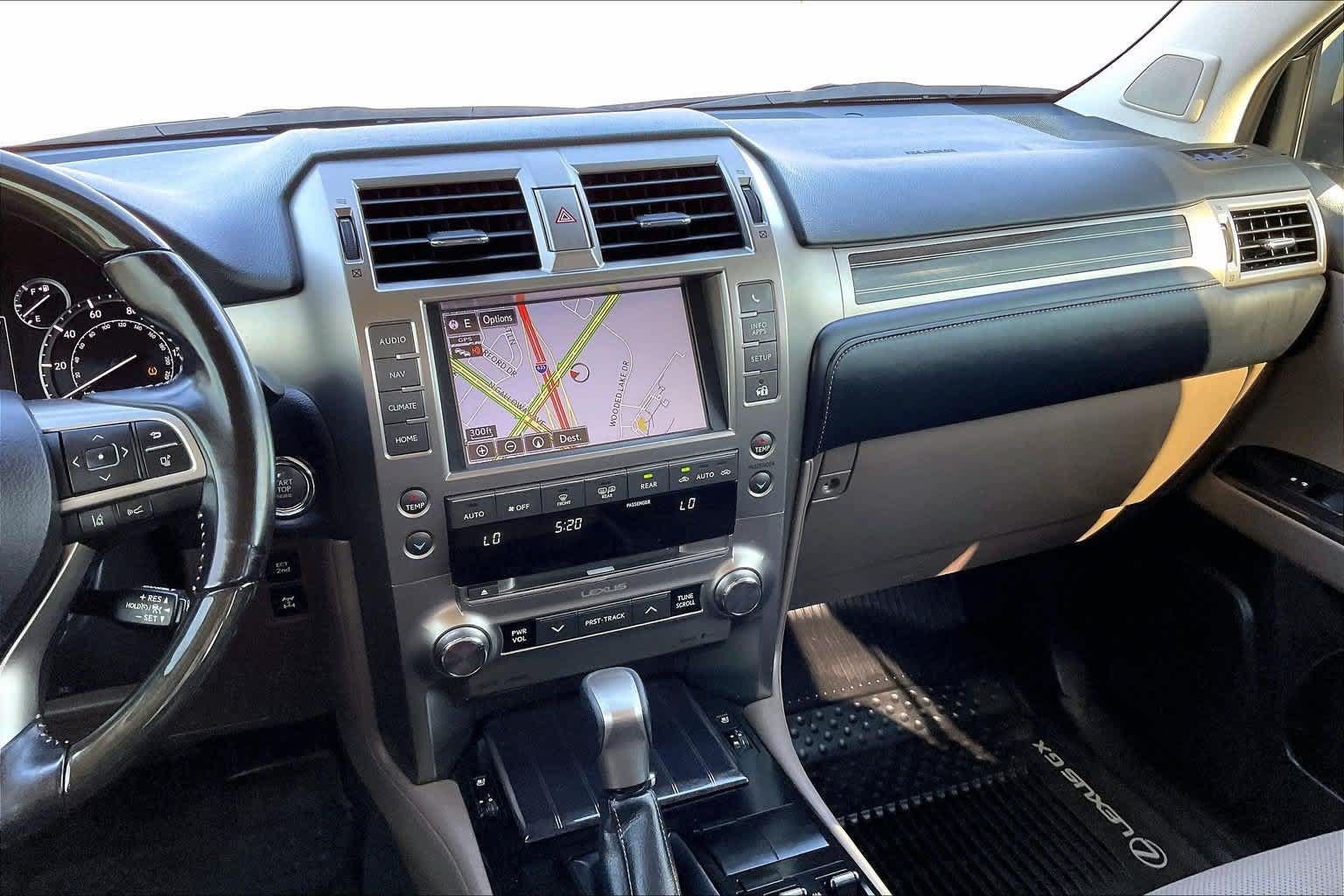Used 2020 Lexus GX 460 Premium w/ Premium Package AWD/4WD image 15