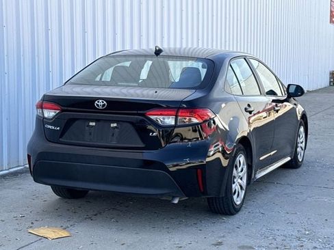 Used 2023 Toyota Corolla LE image 4