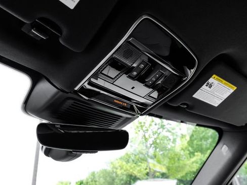 New 2026 Land Rover Range Rover Sport SE AWD/4WD image 31