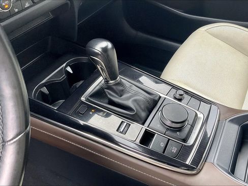 Used 2022 MAZDA CX-30 AWD 2.5 S w/ Premium Package image 17