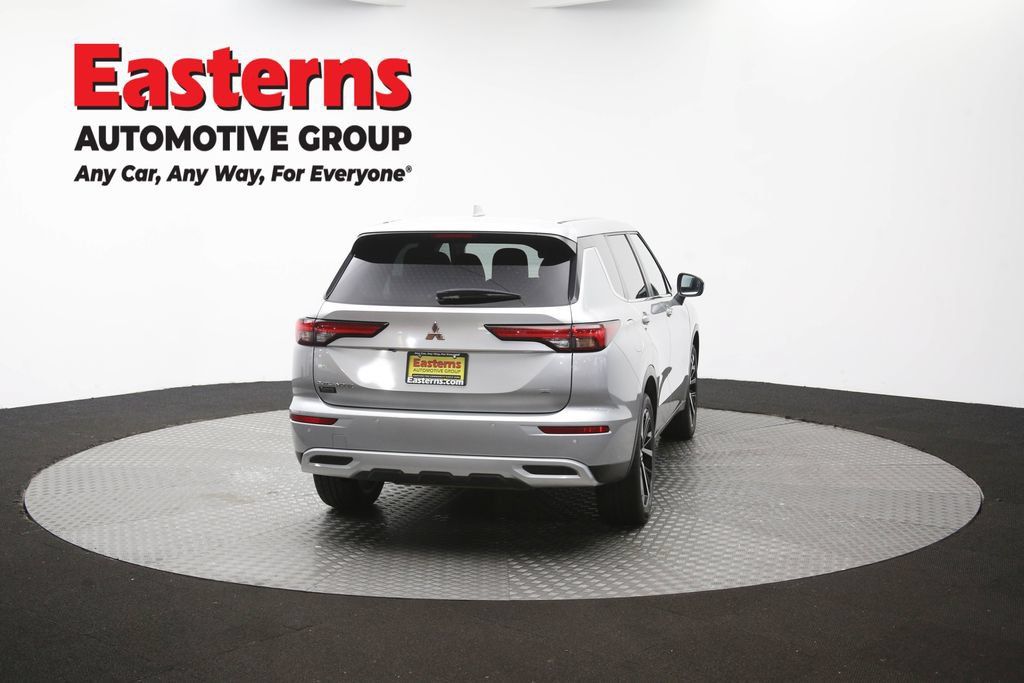 Used 2024 Mitsubishi Outlander SE FWD image 39