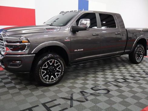 Used 2025 RAM 3500 Longhorn AWD/4WD image 2