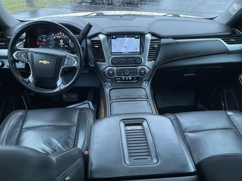 Used 2017 Chevrolet Suburban Premier AWD/4WD image 21