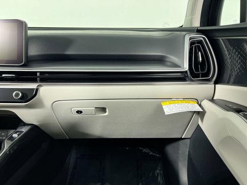 New 2026 Kia Sorento S image 34
