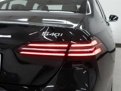 Used 2025 BMW 540i xDrive image 50