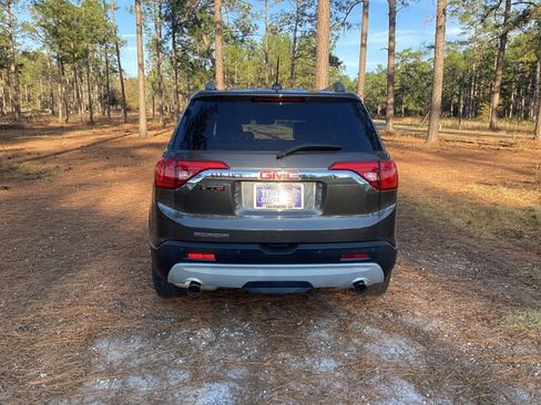 Used 2019 GMC Acadia SLT image 4