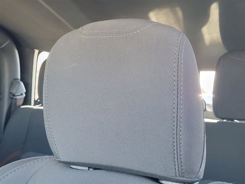 Used 2022 Jeep Gladiator Mojave image 14