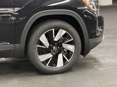 New 2026 Volkswagen Atlas Cross Sport SE image 42