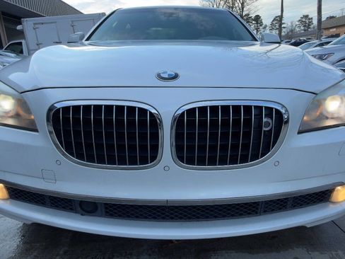 Used 2009 BMW 750Li image 18