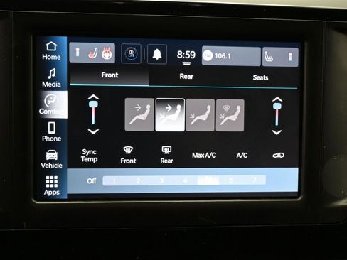 Used 2023 Chrysler Voyager LX FWD image 25