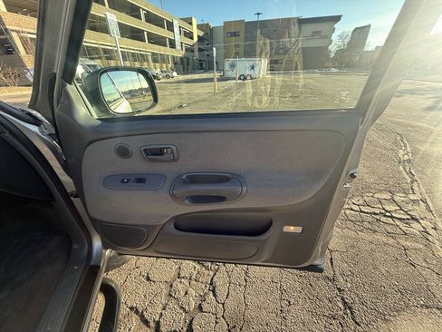 Used 2006 Toyota Tundra SR5 AWD/4WD image 28