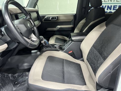 Used 2022 Ford Bronco Wildtrak AWD/4WD image 17
