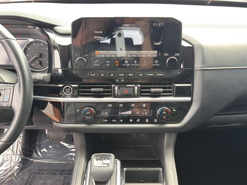 Certified 2022 Nissan Pathfinder SL w/ SL Black Package FWD image 20