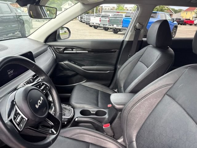 Used 2024 Kia Seltos EX AWD/4WD image 22