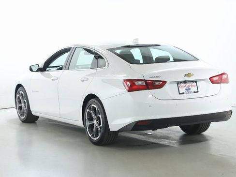Used 2024 Chevrolet Malibu LT image 40