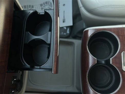 Used 2012 Toyota Sienna XLE w/ Entertainment Pkg image 20