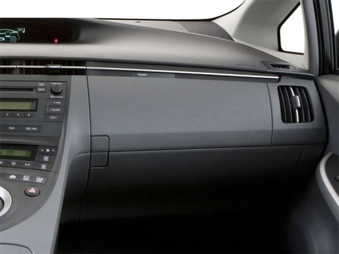 Used 2010 Toyota Prius Four w/ Solar Roof Pkg FWD image 17