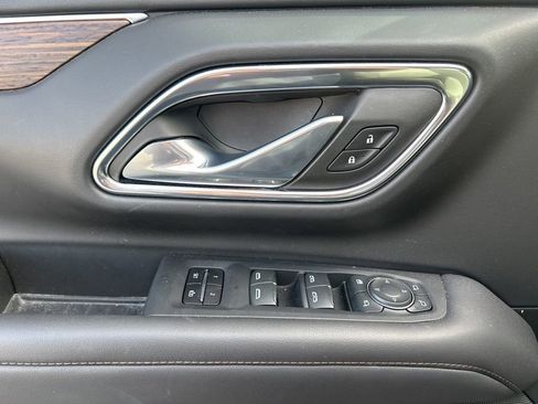 Used 2024 Chevrolet Tahoe High Country image 15