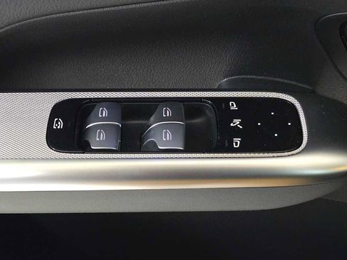 New 2026 Mercedes-Benz GLC 300 4MATIC image 24