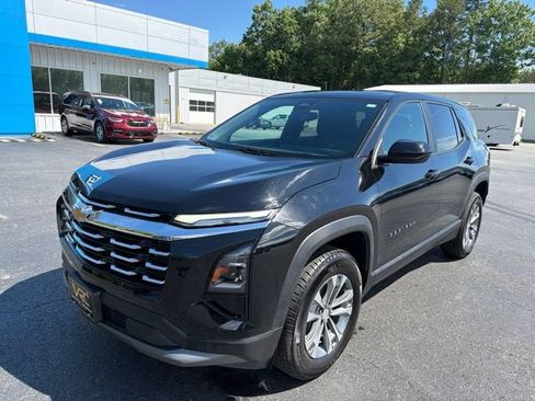 Used 2025 Chevrolet Equinox LT AWD/4WD image 10