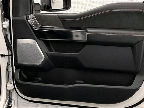 Used 2024 Ford F250 Platinum image 18