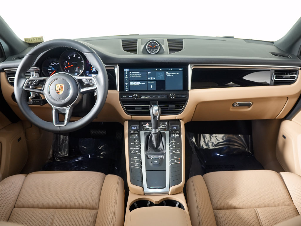 Certified 2020 Porsche Macan AWD/4WD image 22