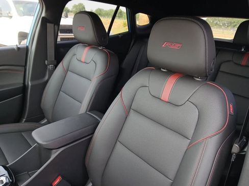 Used 2026 Chevrolet Trax RS w/ Sunroof Package FWD image 68