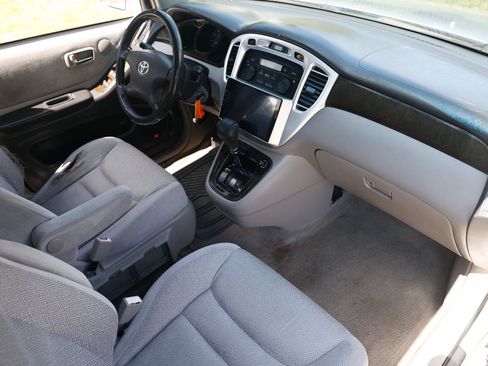 Used 2001 Toyota Highlander 2WD V6 image 18