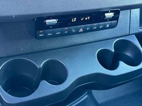 Used 2024 Mercedes-Benz Sprinter 2500 image 17