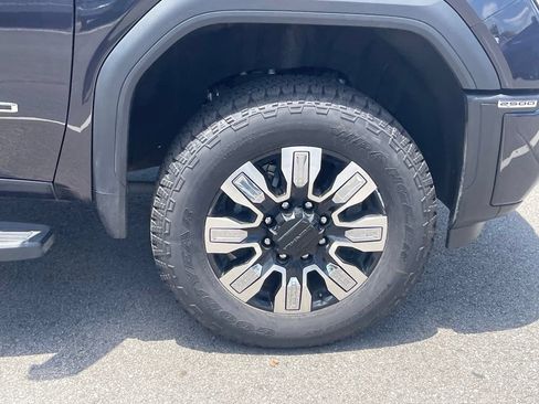 Used 2025 GMC Sierra 2500 Denali w/ Technology Package AWD/4WD image 33