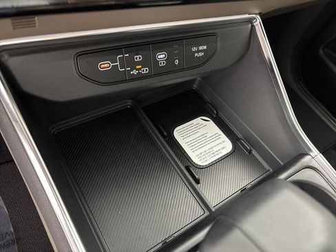 New 2026 Kia Carnival EX FWD image 37