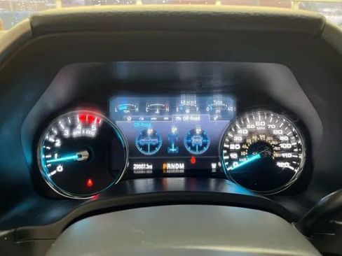 Used 2022 Ford F250 Lariat w/ FX4 Off-Road Package image 15