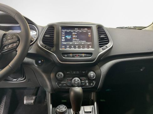 Used 2023 Jeep Cherokee Altitude Lux w/ Lux Elite Package AWD/4WD image 22