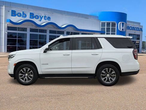 Used 2022 Chevrolet Tahoe LT w/ LT Signature Plus Package RWD image 8