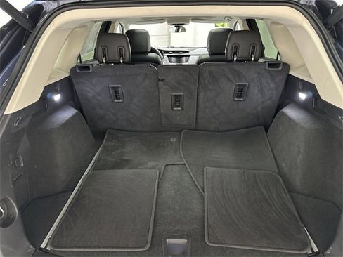 Used 2019 Cadillac XT5 Luxury image 16