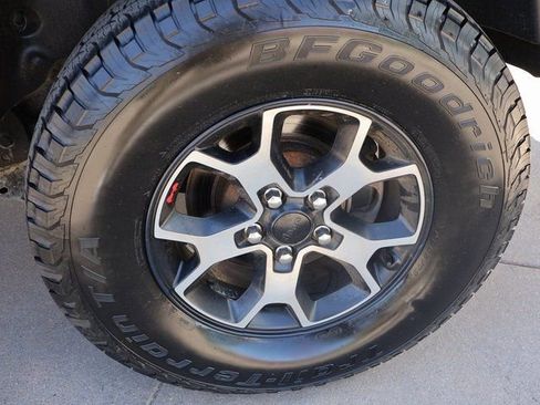 Used 2019 Jeep Wrangler Unlimited Rubicon w/ Uconnect 4C Nav & Sound Group AWD/4WD image 35