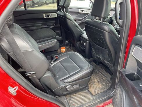 Used 2020 Ford Explorer Limited w/ Class III Trailer Tow Package image 19